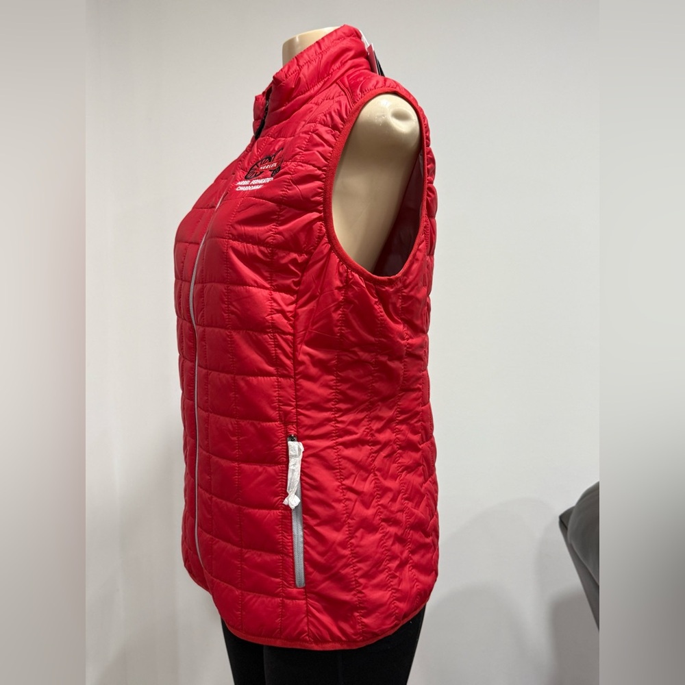 NWT Cutter & Buck Red Quilted Puffer Vest Size Large - Picture 3 of 9